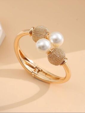 Elegant Gold Pearl Accent Bangle Bracelet